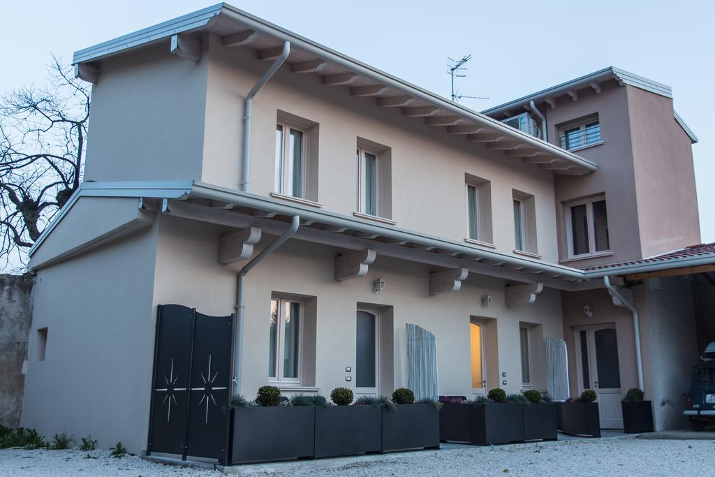 Lm House 01 Daire Lonato Dış mekan fotoğraf