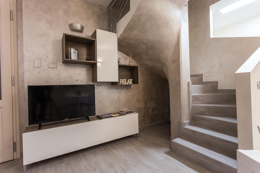 Lm House 01 Daire Lonato Dış mekan fotoğraf