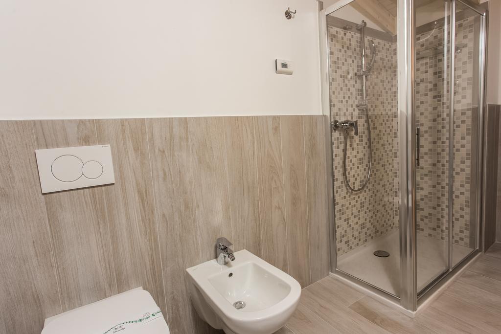 Lm House 01 Daire Lonato Dış mekan fotoğraf