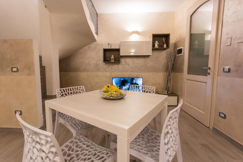 Lm House 01 Daire Lonato Dış mekan fotoğraf